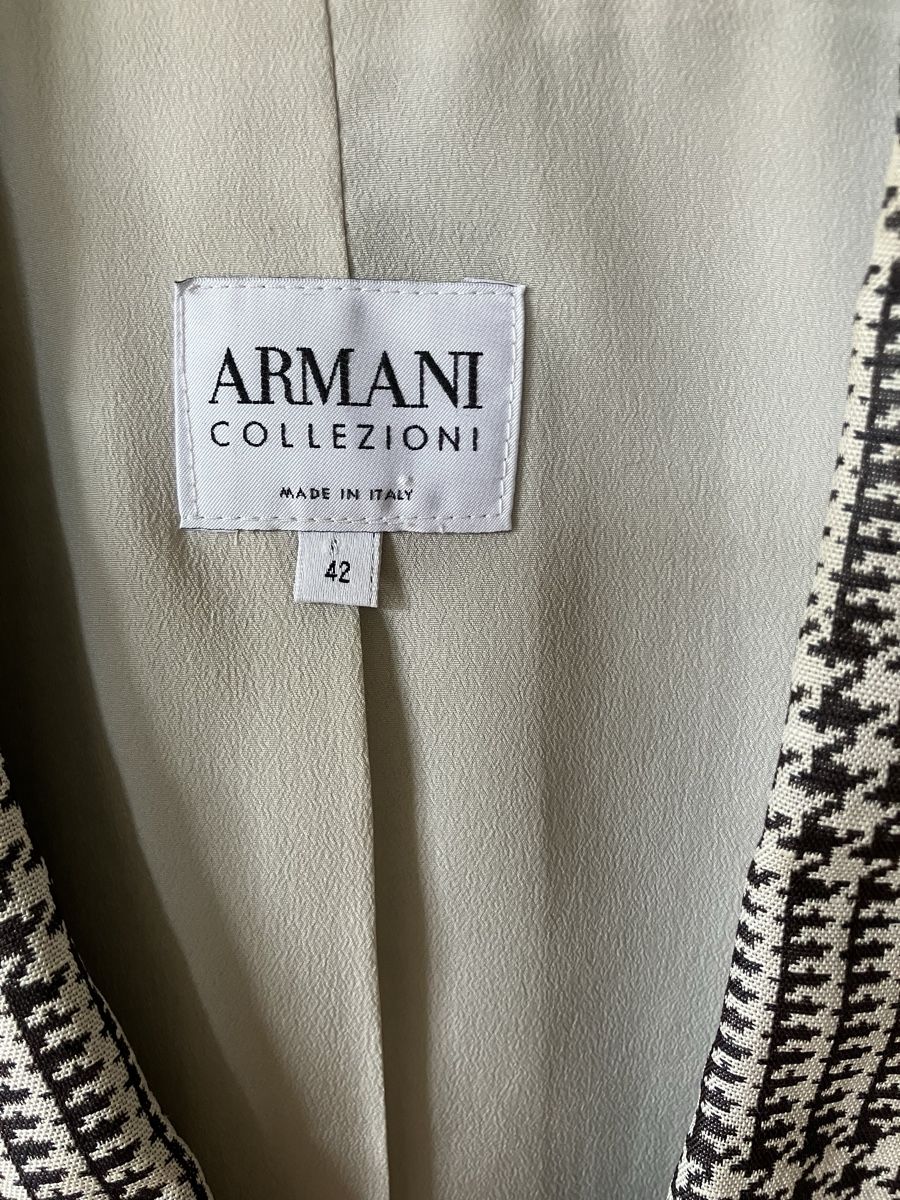 Armani Giacche: Blazer ARMANI COLLEZIONI it. 42 (36) – Usato da Bern venduto da robertch 1