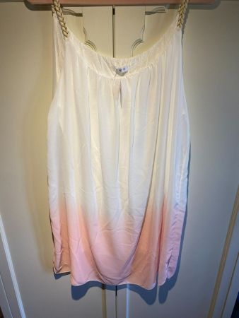TRÄGERKLEID-HELLROSA-WEISS