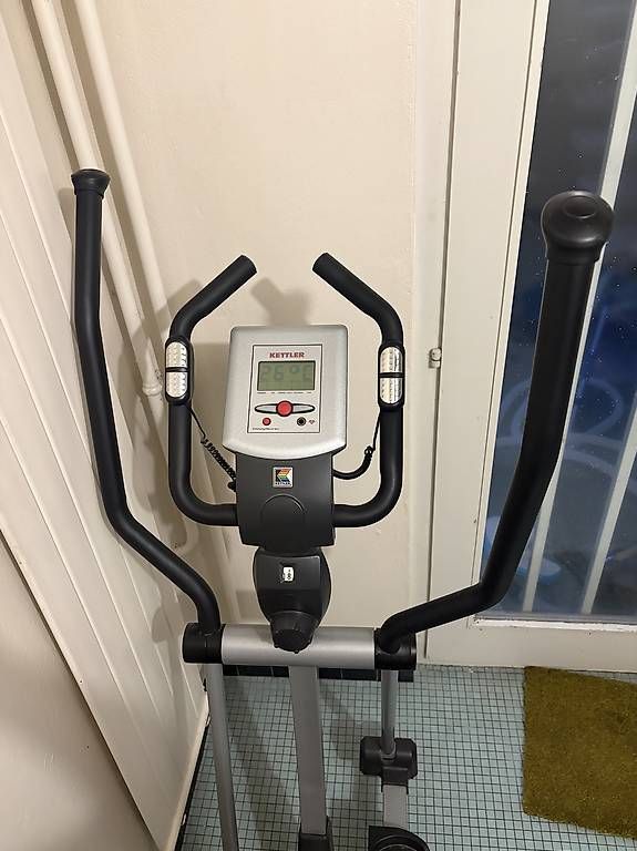 Vélos d'appartement: Crosstrainer Kettler Vito XS – D'occasion à Neuchatel par Aeh 1