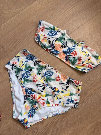 Sommer-Bikini mit Blumenmuster, Gr. L