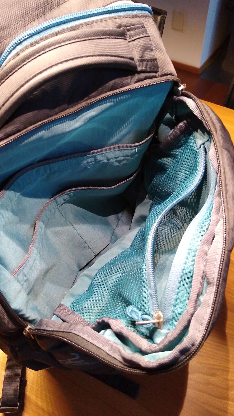 Deuter Borse & Zaini: Deuter Schulsack / Schulthek – Usato da Rothrist venduto da mimi535 3