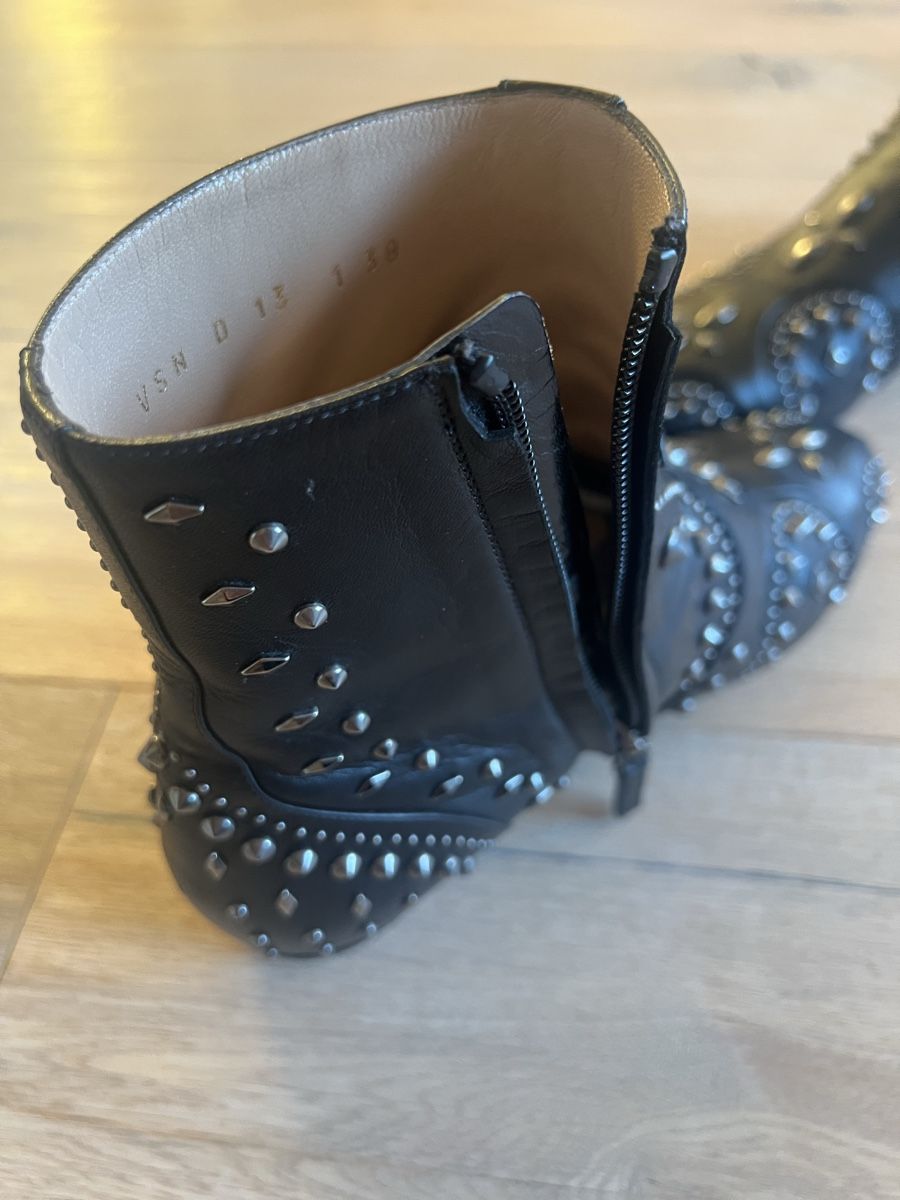 Damenschuhe: Valentino Rockstud Ankle Boots Gr 38 – Gebraucht aus Zumikon von timmy15 8