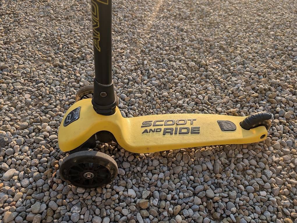 Veicoli per bambini: Scoot & Ride Highwaykick 3  gelb  Scooter – Usato da Wattwil venduto da Lilo111