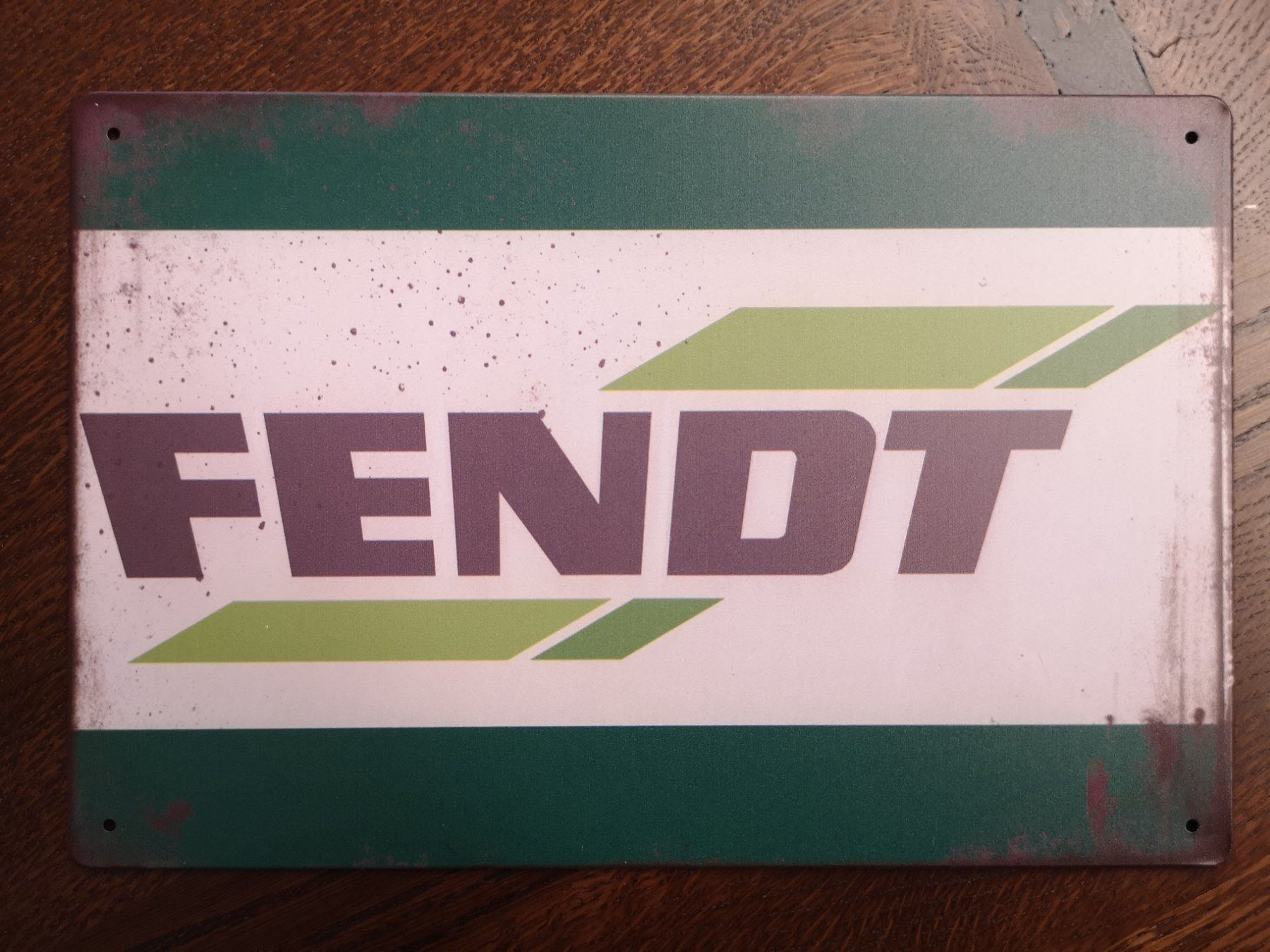 Insegne: Blechschild Fendt – Nuovo e nell'imballaggio originale da Wangen SZ venduto da Charlie_Firpo