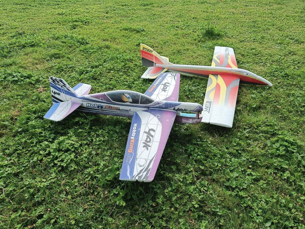 2x EPP Modellflugzeuge Kunstflieger (Defekt) in Zürich für CHF 5 – nur ...