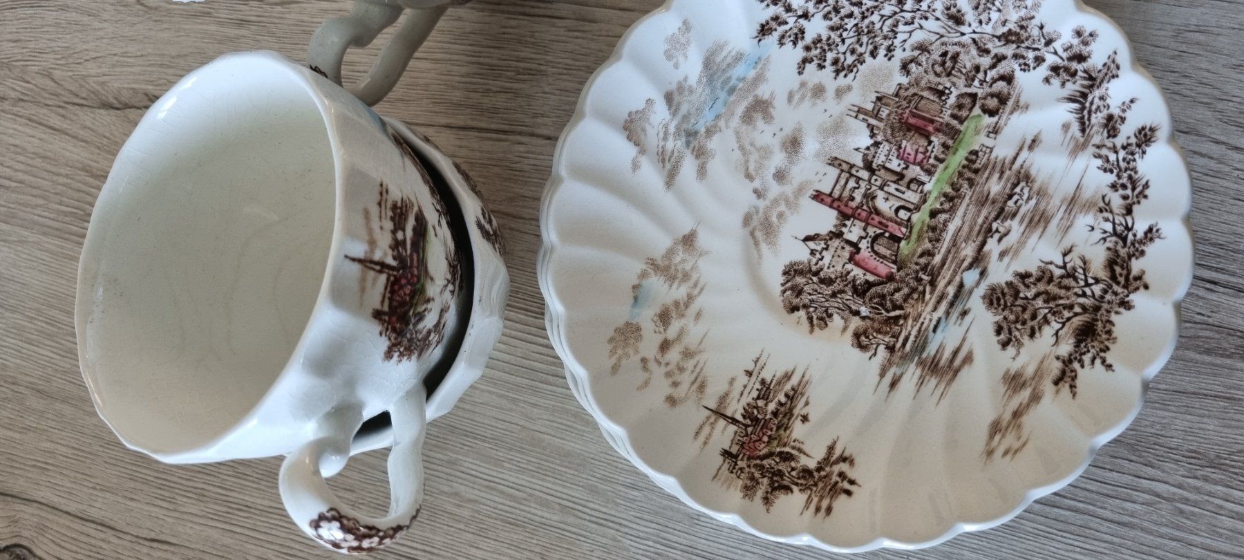 Set di piatti: Geschirrset ANCIENT TOWERS 17-teilig – Usato da Grossdietwil venduto da GNOM313 2