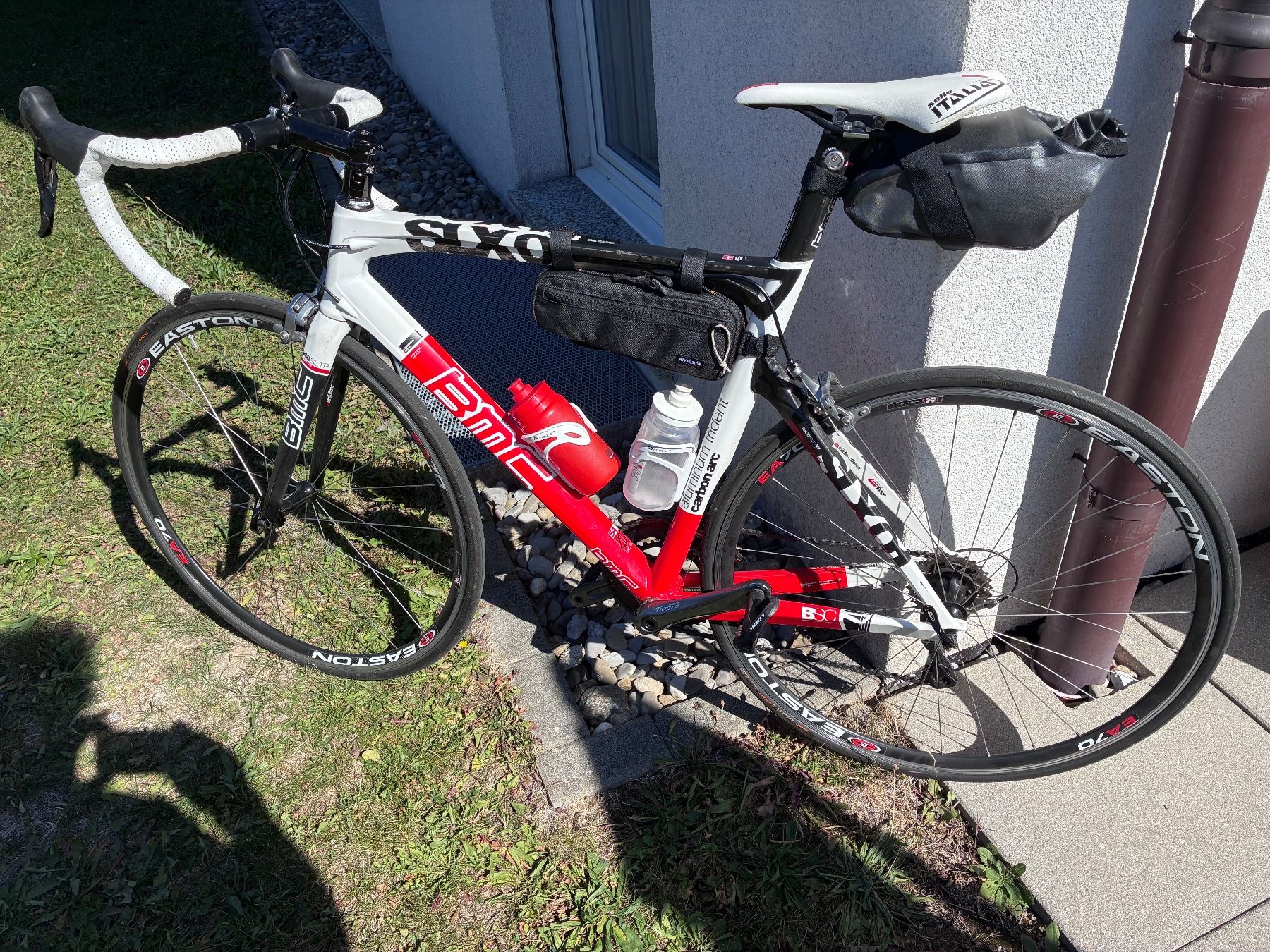 BMC Vélos: Vélo de course BMC Roadmachine SLX 01 – D'occasion à Ecuvillens par MarlB 1