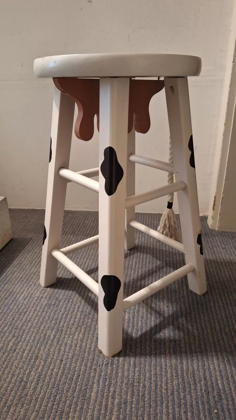 Sgabelli: Spezieller Hocker , Kuhhocker – Usato da Arlesheim venduto da shopradl 4