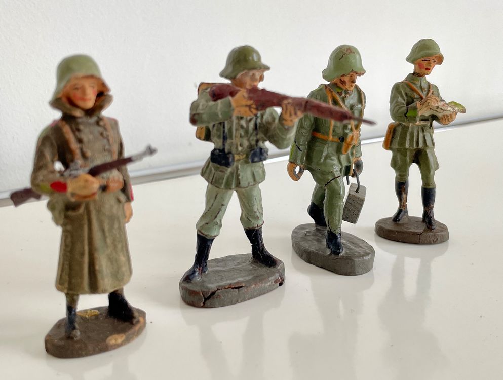 4x Spielzeugfiguren Elastolin Wehrmacht WWII 2