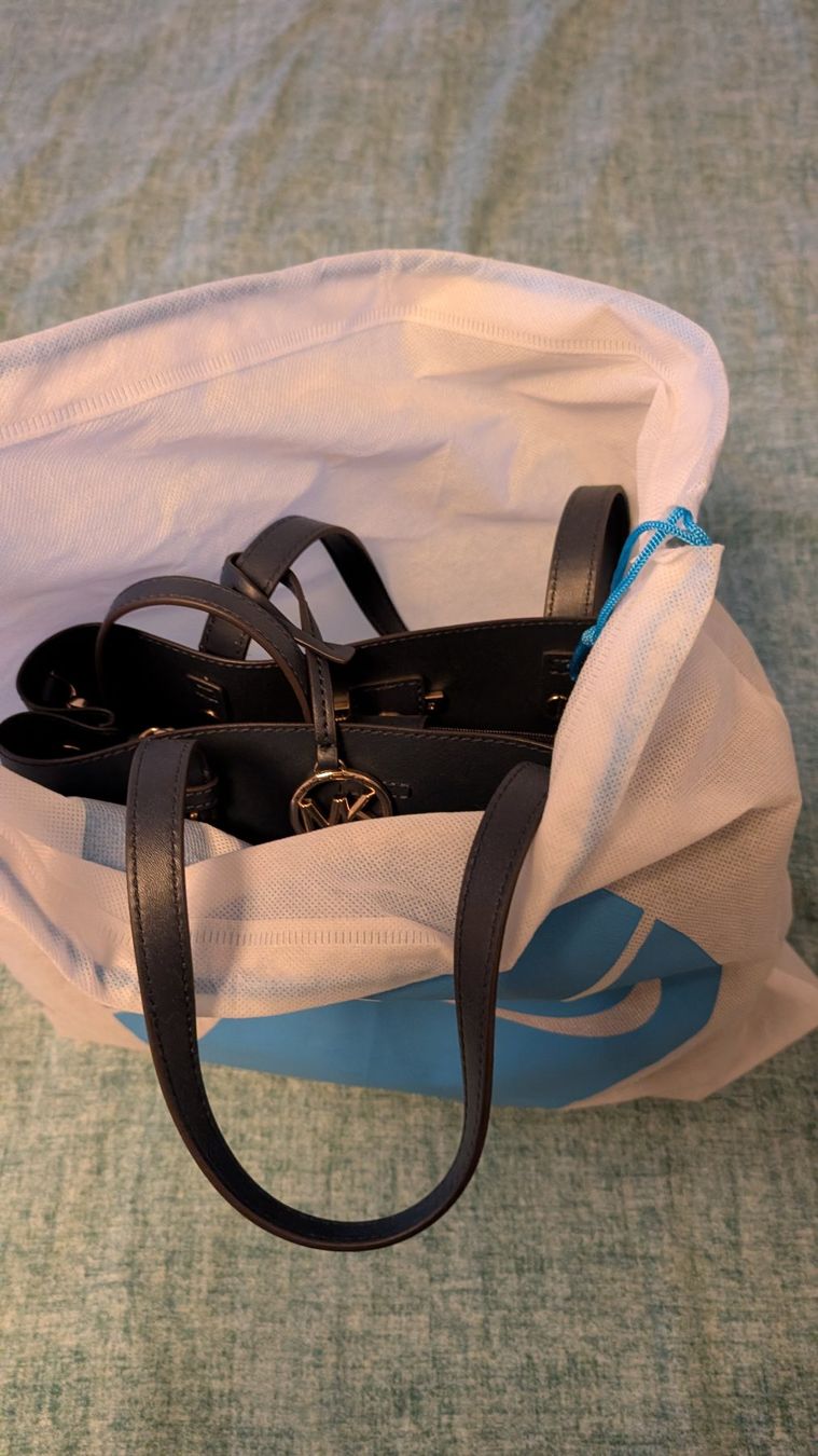 Michael Kors Borse da donna: Michael Kors Handtasche, blau-grau, neu – Nuovo e nell'imballaggio originale da Winkel venduto da AlinaAru 1