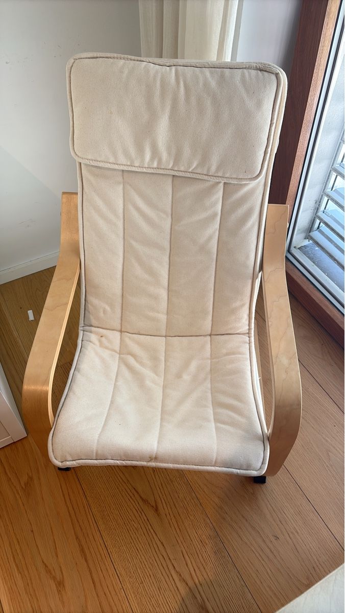 Ikea Poltrone: Chaise IKEA Poang enfant  – Usato da Lausanne venduto da Kingarthur5
