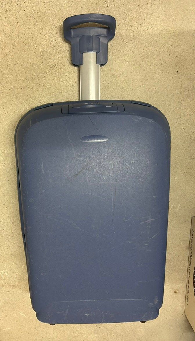 Valises de voyage: blauer Schalen-Rollkoffer – D'occasion à Bubikon par dialabarla 2