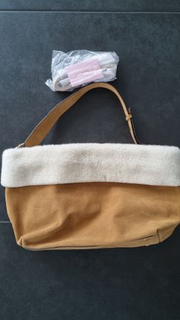 Coccinelle Tasche, neuwertig, Winter-Look, Top Zustand!