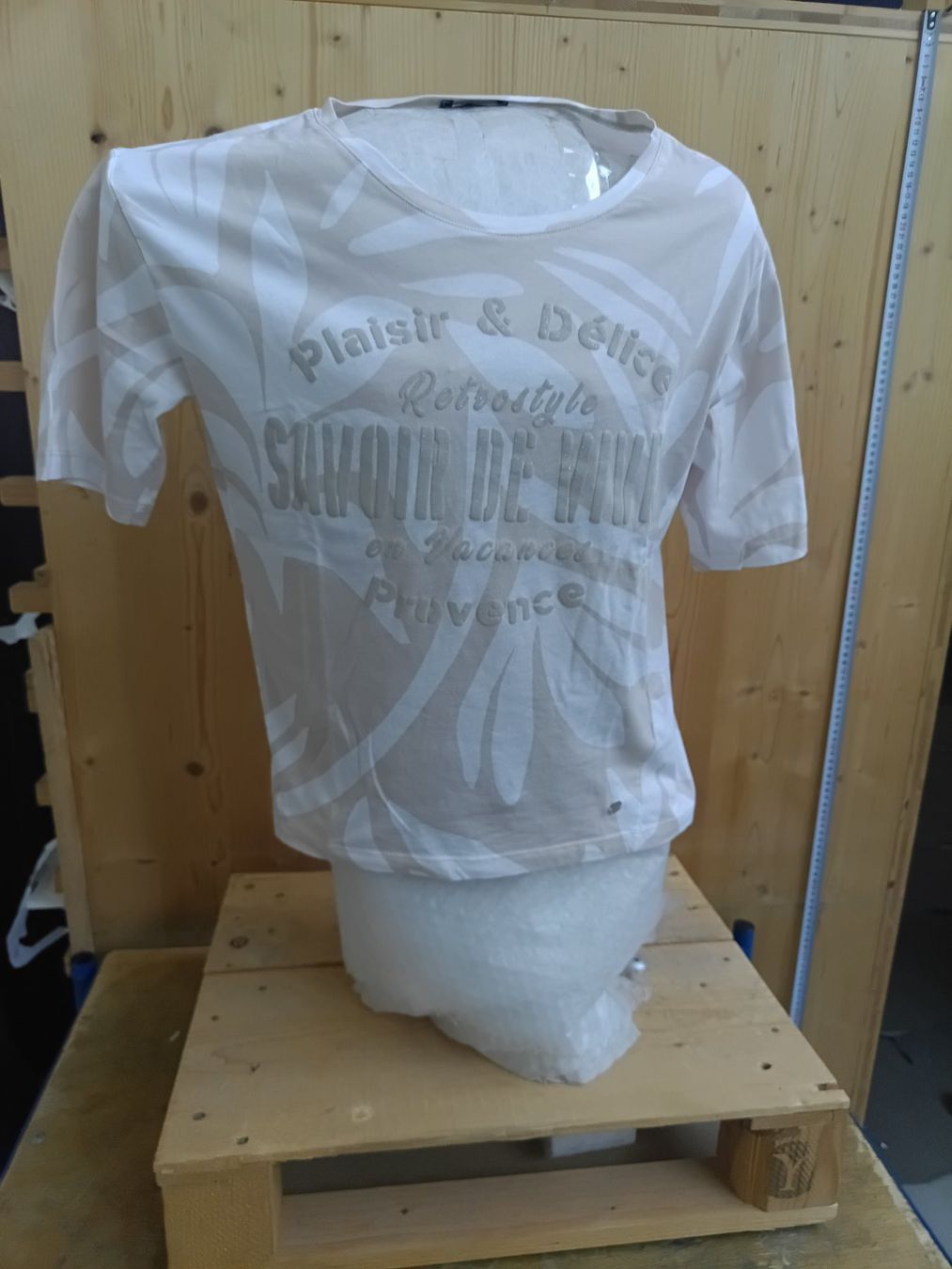 Monari T-shirt: Damen T-Shirt – Nuovo (secondo la descrizione) da Wängi venduto da Ladys_First