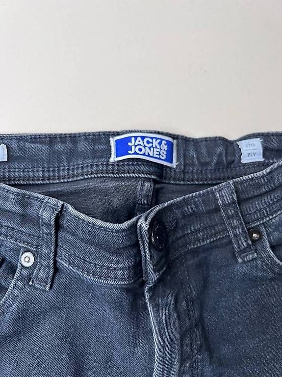 Pantaloni: Jeans Jack & Jones taille 170 – Usato da Epalinges venduto da Kallem 1