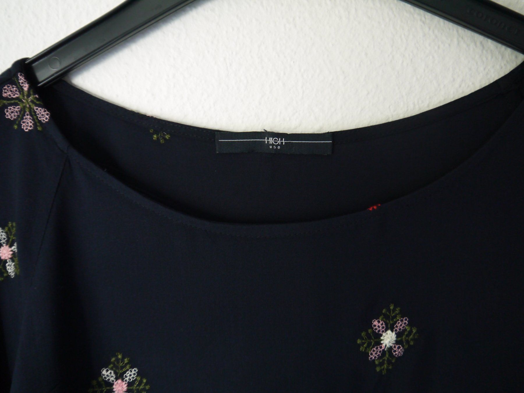 High Camicette: HIGH USE  Bluse aus Viskose – Usato da Hagendorn venduto da Blaf 1