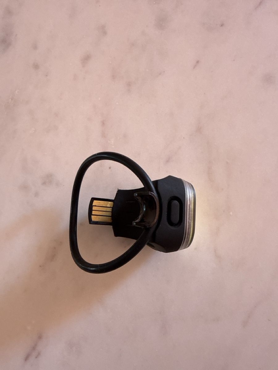 Pezzi di ricambio: Knog Front Velolampe – Usato da Zürich venduto da Snowball99 2