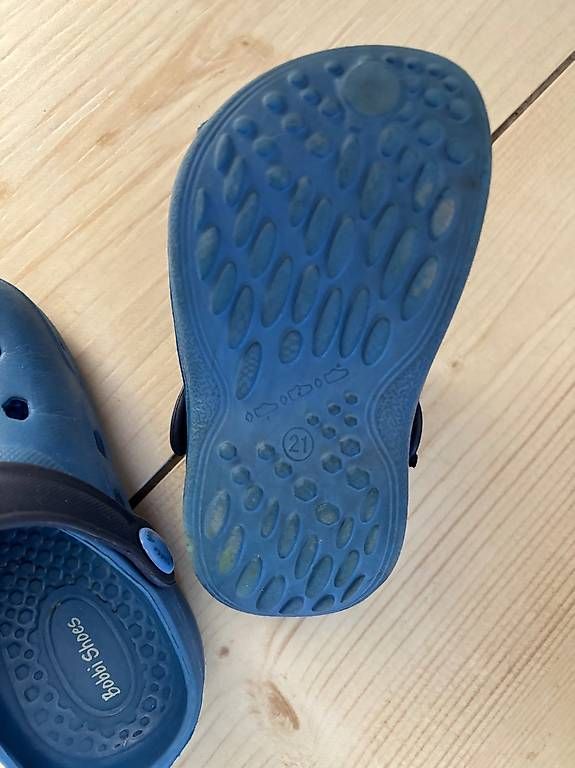 Crocs Scarpe per ragazzi: Chaussures taille 21 – Usato da Chapelle-s-Moudon venduto da vanesso 1