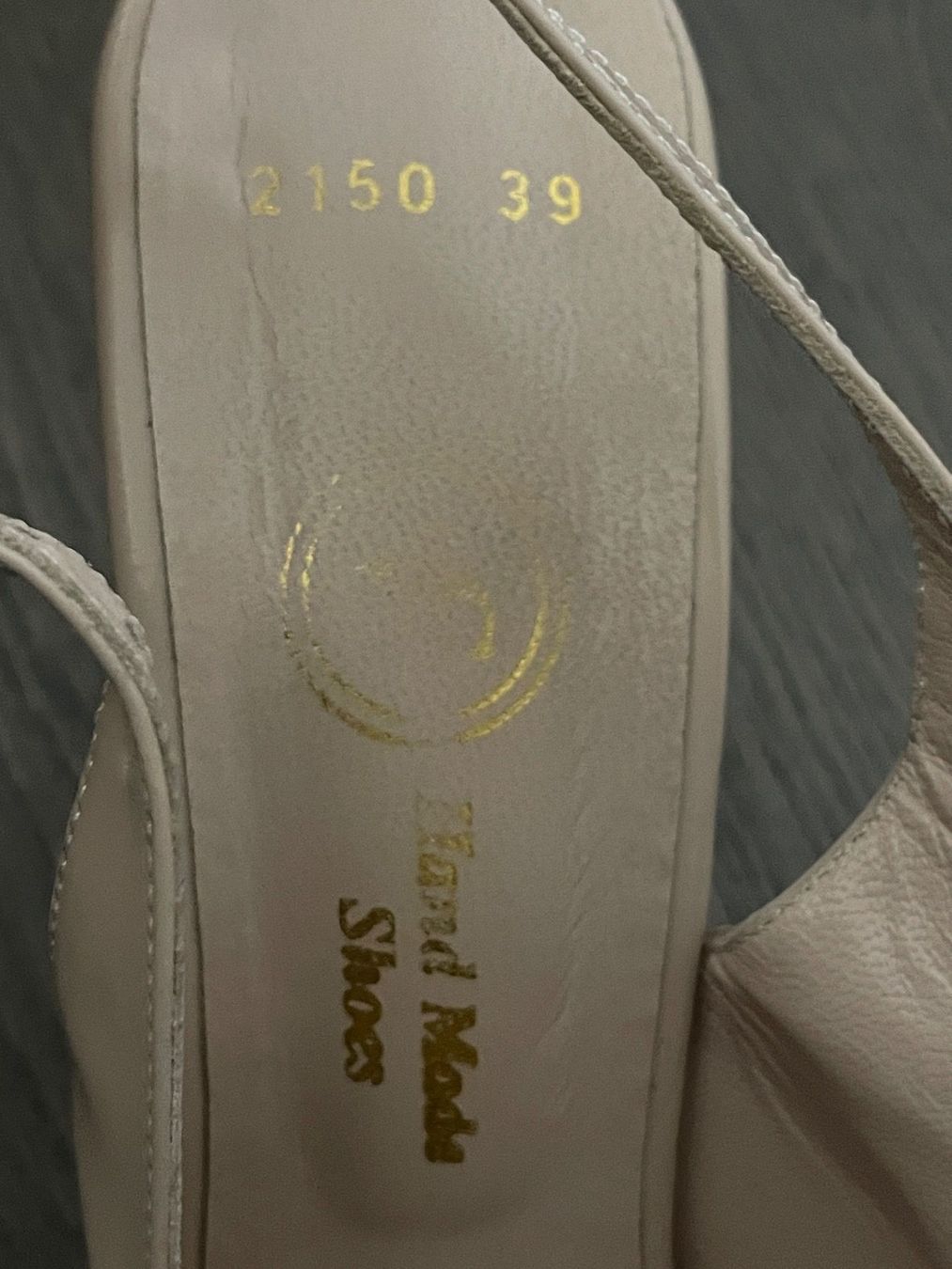 Damenschuhe: Pumps aus Dubai Handgemacht – Gebraucht aus Grenchen von servet.t 1