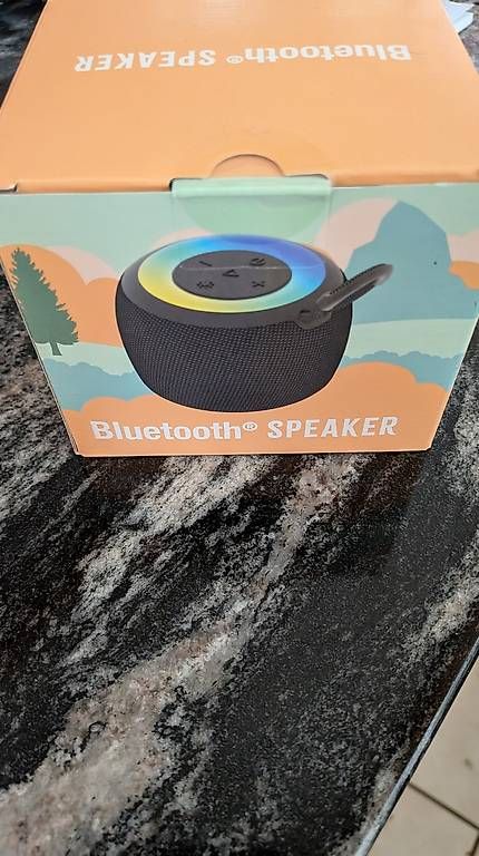 Casse acustiche: Bluetooth Speaker – Nuovo e nell'imballaggio originale da Wattenwil venduto da karinschaw