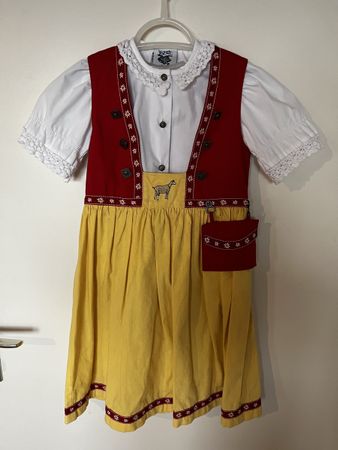 Dirndl Mädchen