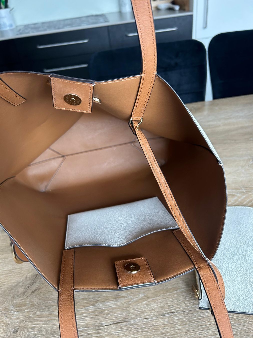 Michael Kors Borse da donna: Michael Kors Handtasche Shopper Weiss Leder – Usato da Wiesendangen venduto da A.Herrmann1991 4