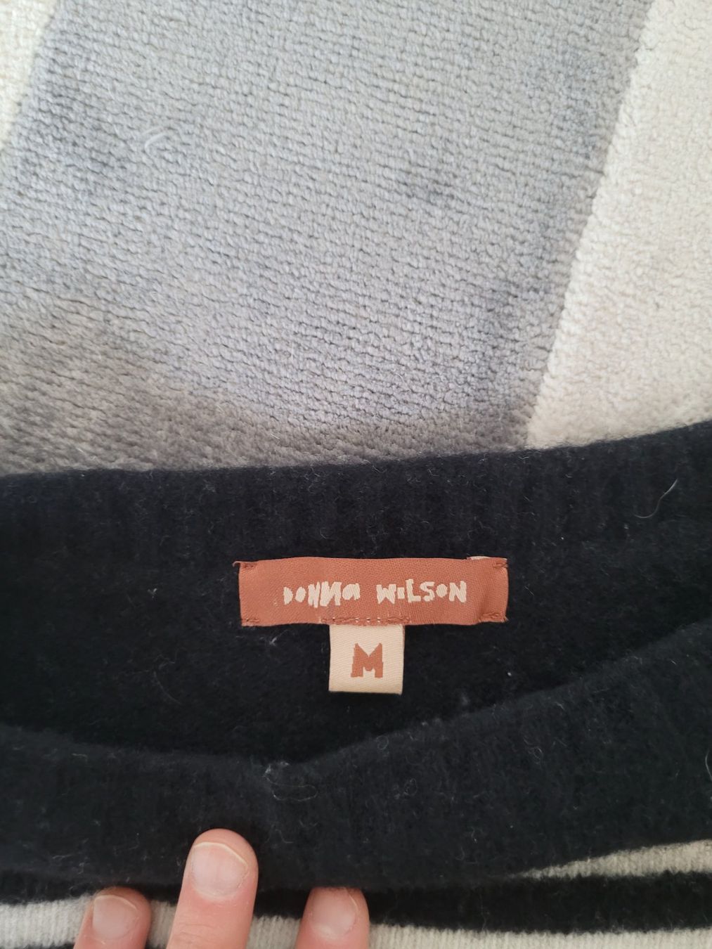 Maglioni & Felpe: Streifenpullover mit Gesicht, M, Donna Wilson Lammwolle – Usato da Zürich venduto da mgn1 3