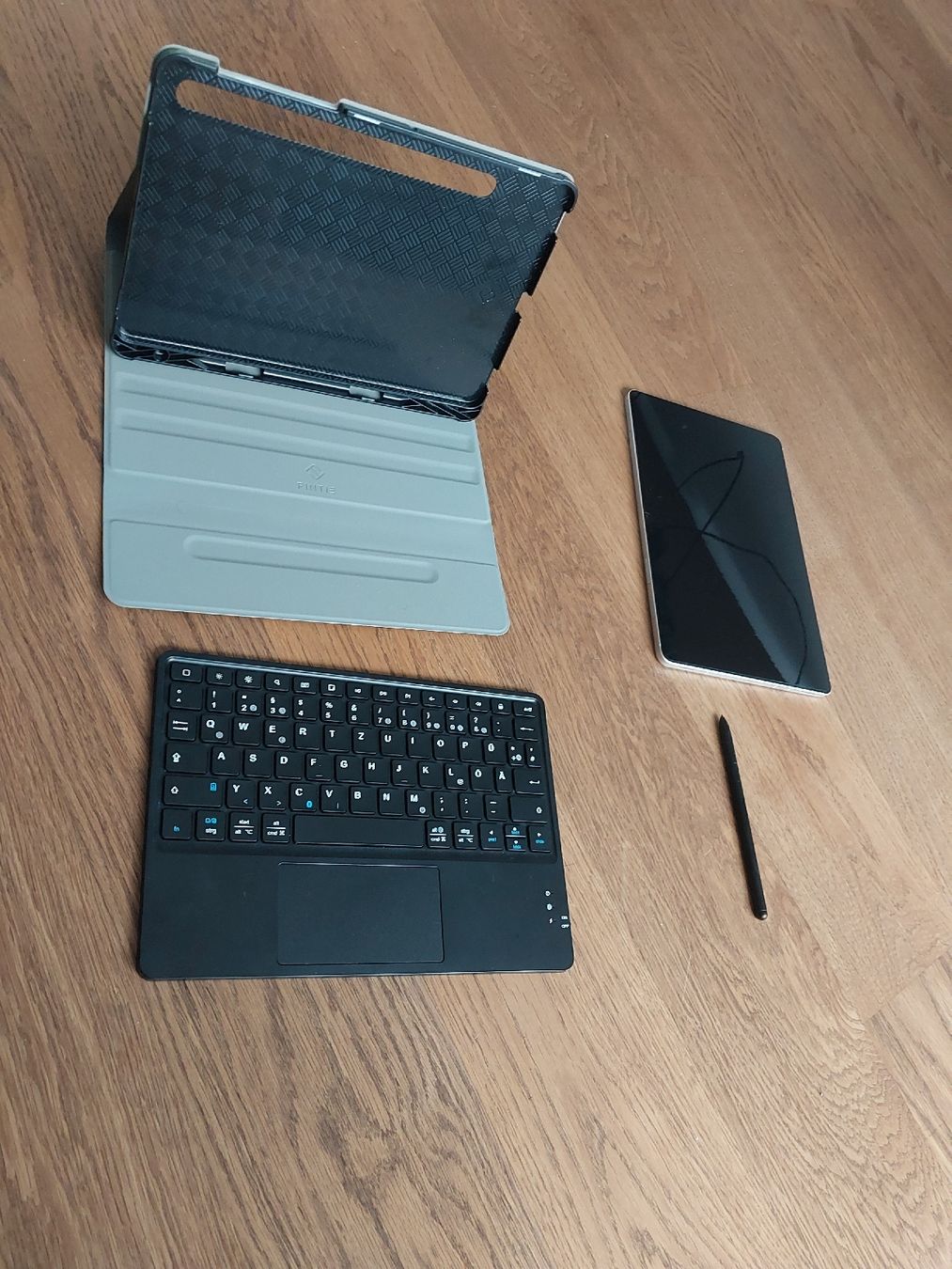 Samsung Tablet PC: Samsung Tab S8 mit S-Pen – Usato da Zürich venduto da mue_v8lg 1