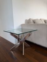 Eleganter Glas-Beistelltisch – modernes Design