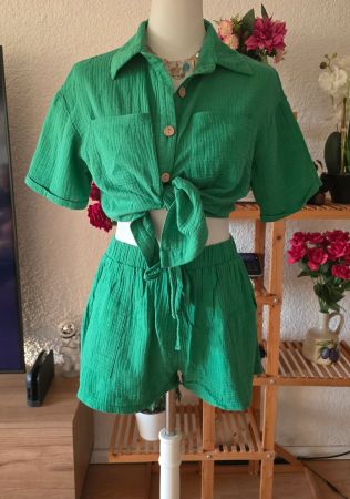 Green Summer Set Shirt and Shorts Size M