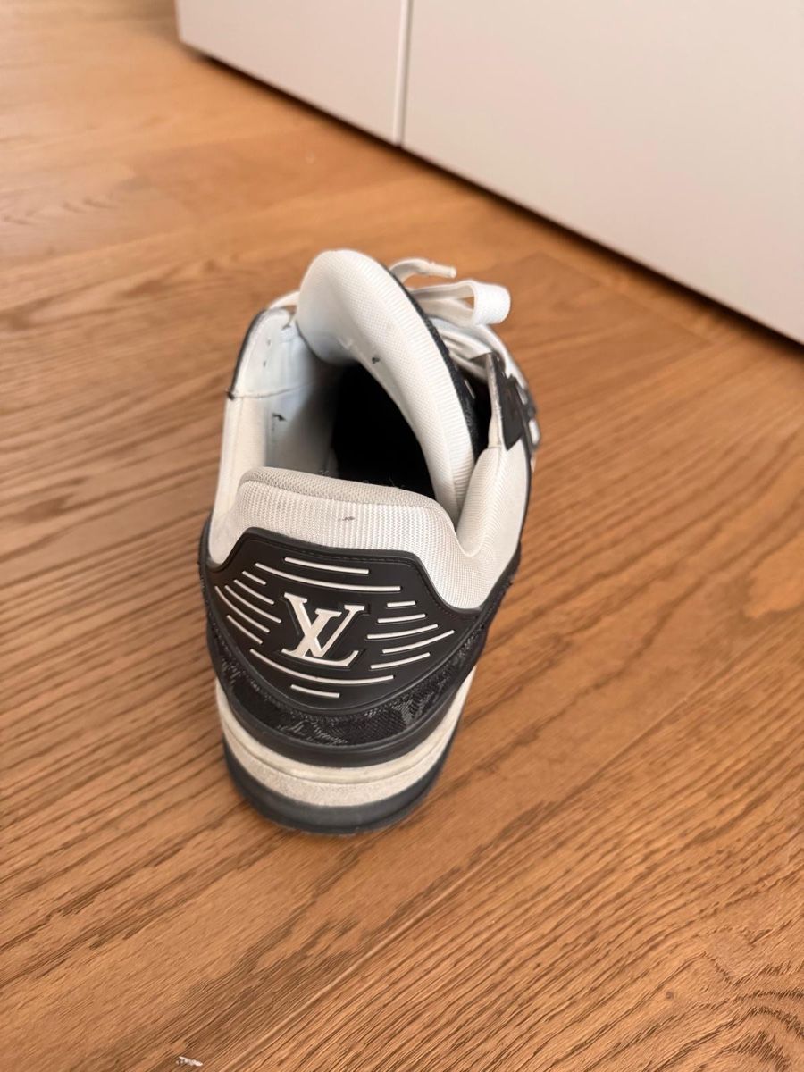 Louis Vuitton Herrenschuhe: Baskets Louis Vuitton Trainer noir blanc taille 46 – Gebraucht aus Lausanne von Mr0ssy 4