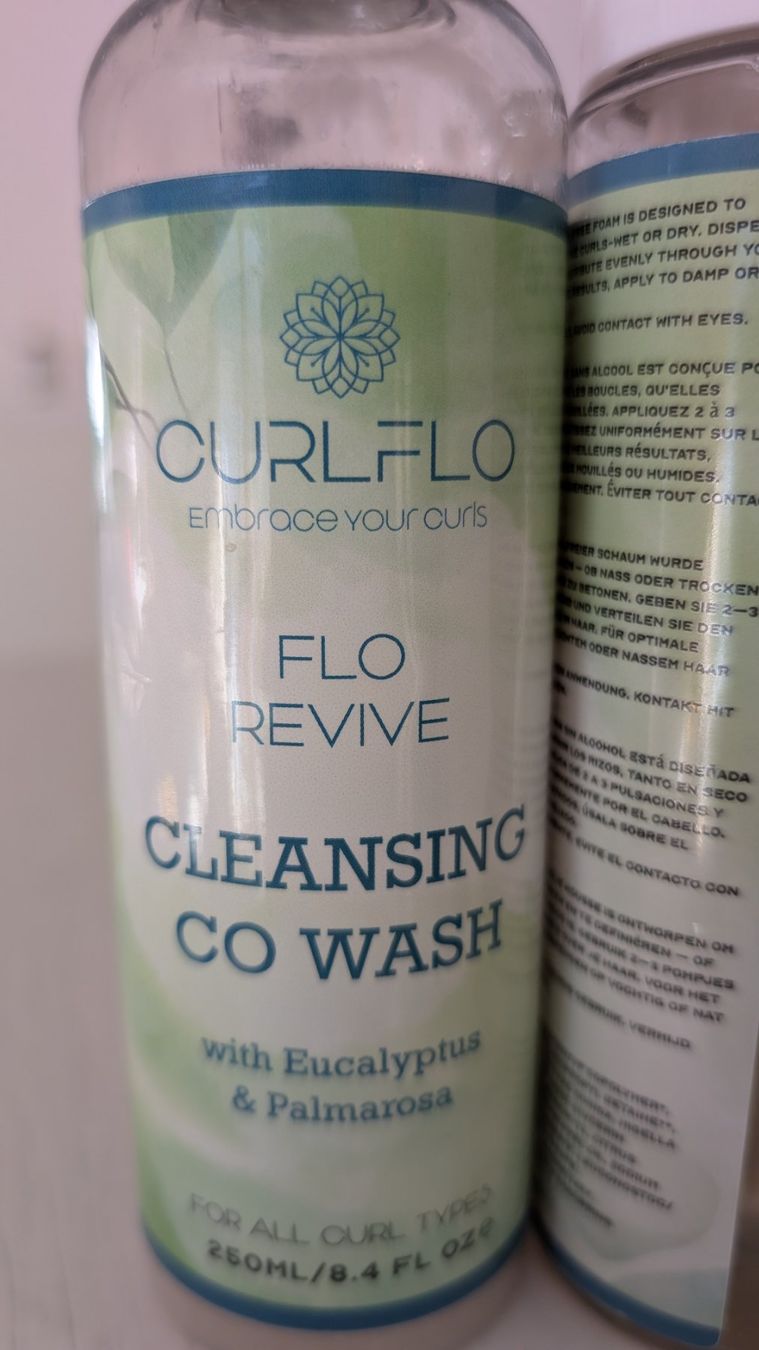 Prodotti per capelli: Curlflo Set für lockiges Haar – Usato da Untervaz venduto da Lyraia 2