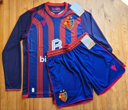 FC Basel Trikot + Hose Macron NEU Gr. S FCB Tenue Fussball
