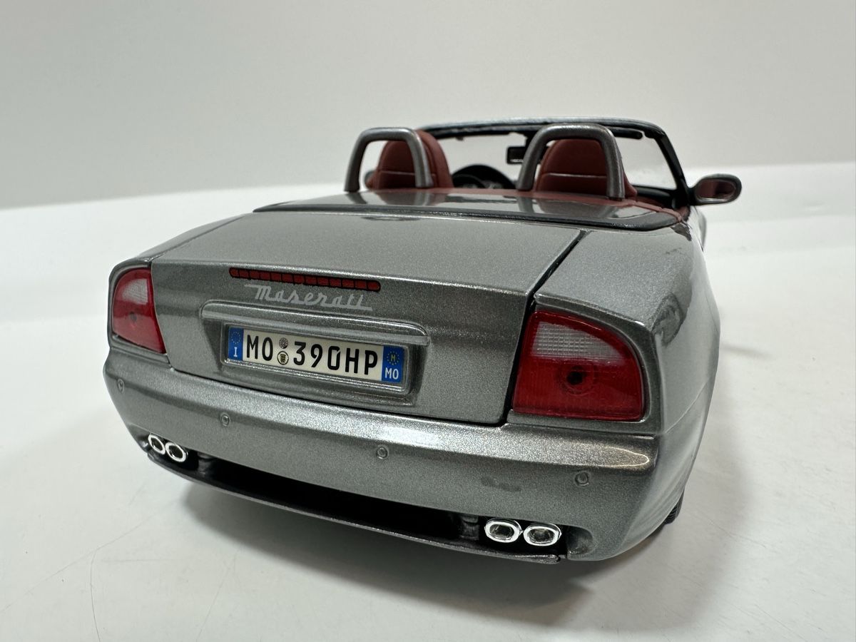 Bburago Modellini d'auto: Maserati Spyder V8 1:18, anthrazit, BBURAGO – Usato da Zofingen venduto da rf9_x2xt 4