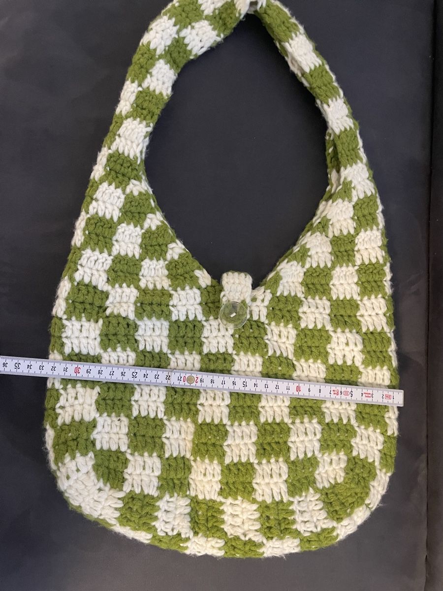 Borse da donna: Handmade Crochet Bag in Olive Green & Cream Check Pattern – Usato da Riniken venduto da mis_69lc 2