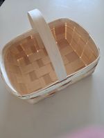 Holzkorb geflochten aus hellem Holz neuer Zustand 25cmx30cm