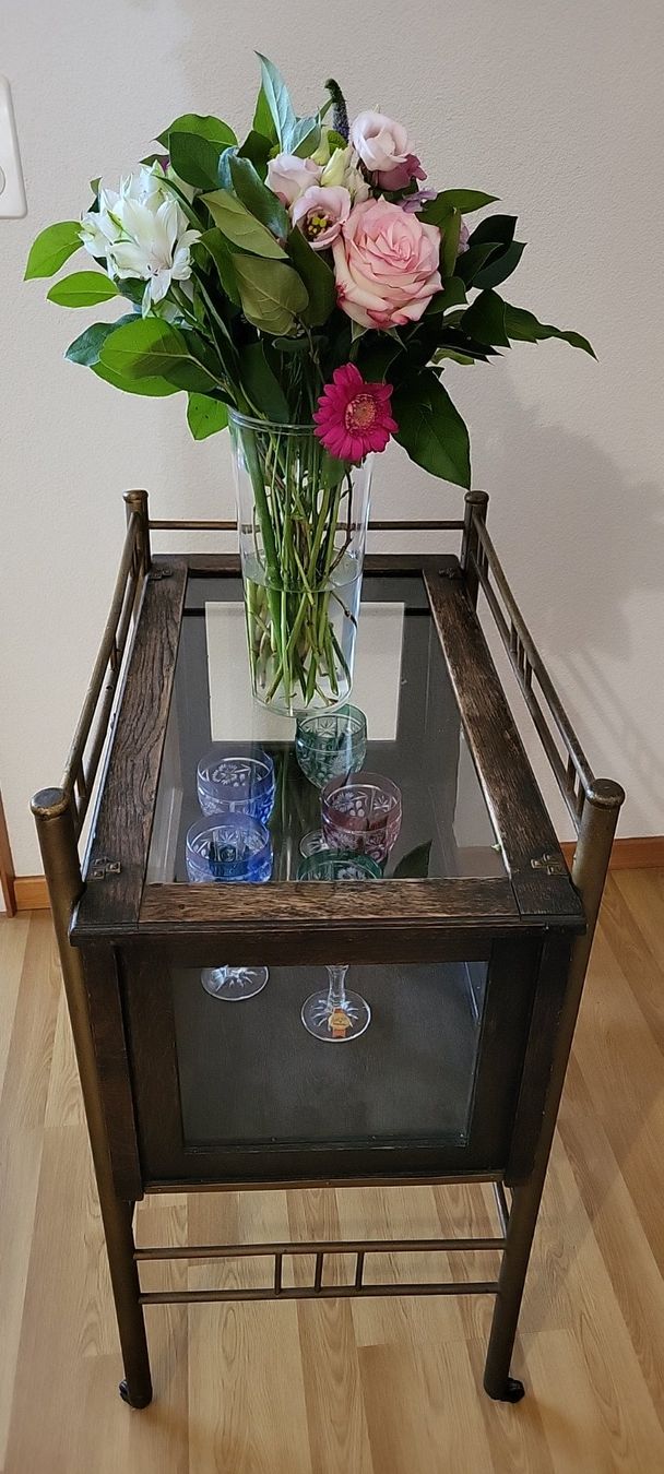 Tutte le decorazioni: Retro Barwagen/Servierwagen mit Glas – Usato da Zullwil venduto da Gizzi4 4