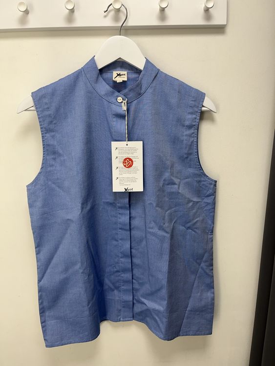 Blusen: Xquisit Damenbluse ärmellos Gr. 40 blau Bio Baumwolle – Neu (gemäss Beschreibung) aus Aarau von REVIVI