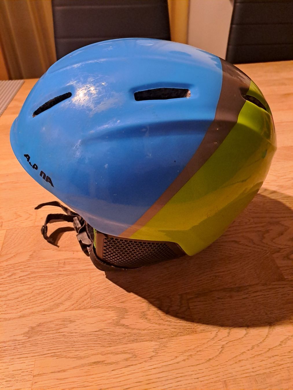 Alpina Caschi: Kinder-Skihelm Alpina – Usato da Ilanz venduto da abc987 1