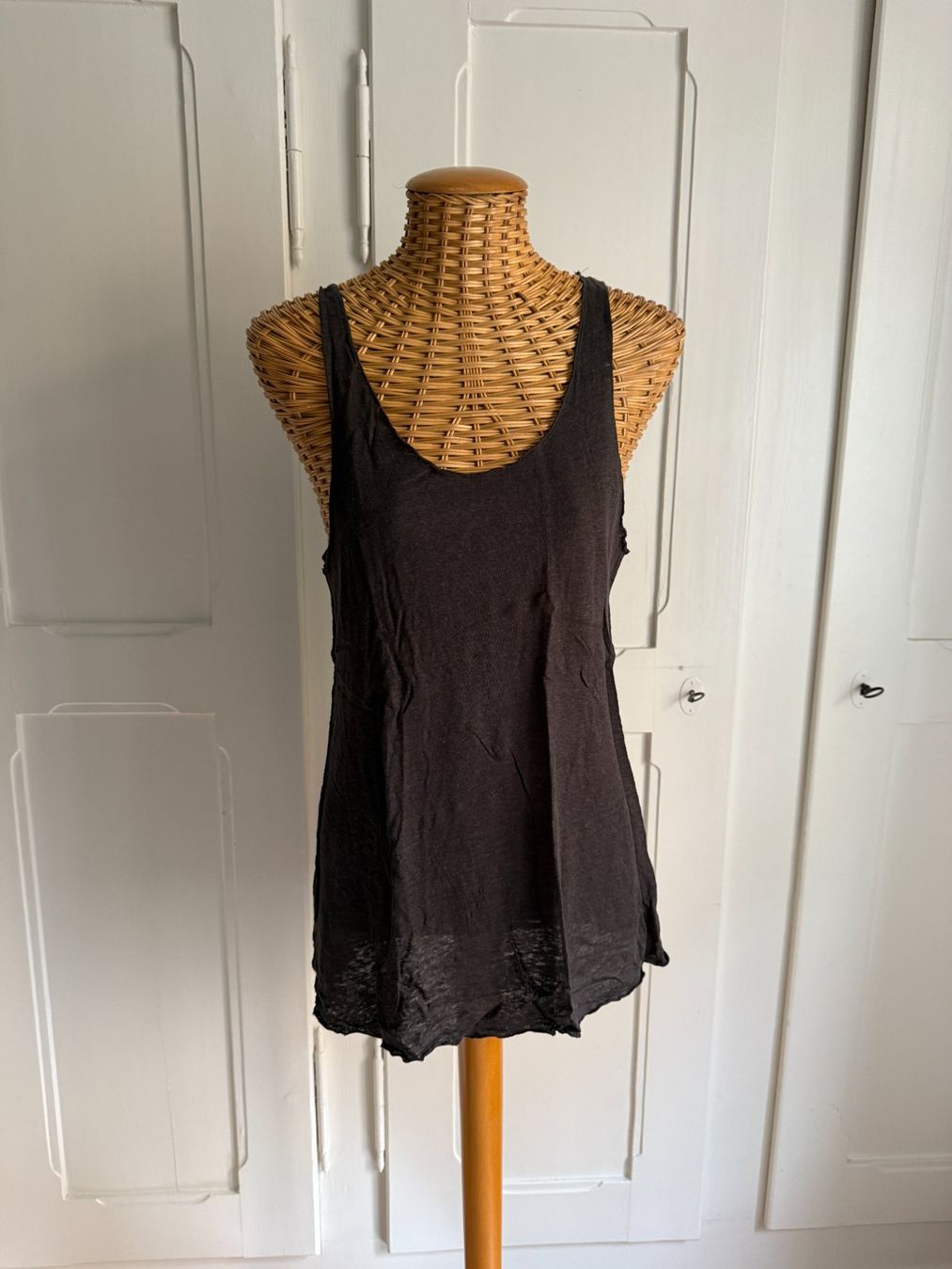 Tops: PUR by BIG - Leinen Top schwarz S – D'occasion à Zürich par Diazaio