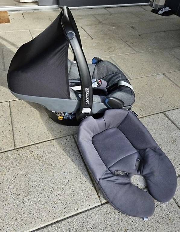 Seggiolini per auto: Maxi Cosi Babyschale – Usato da Dürrenäsch venduto da nor_zyz7