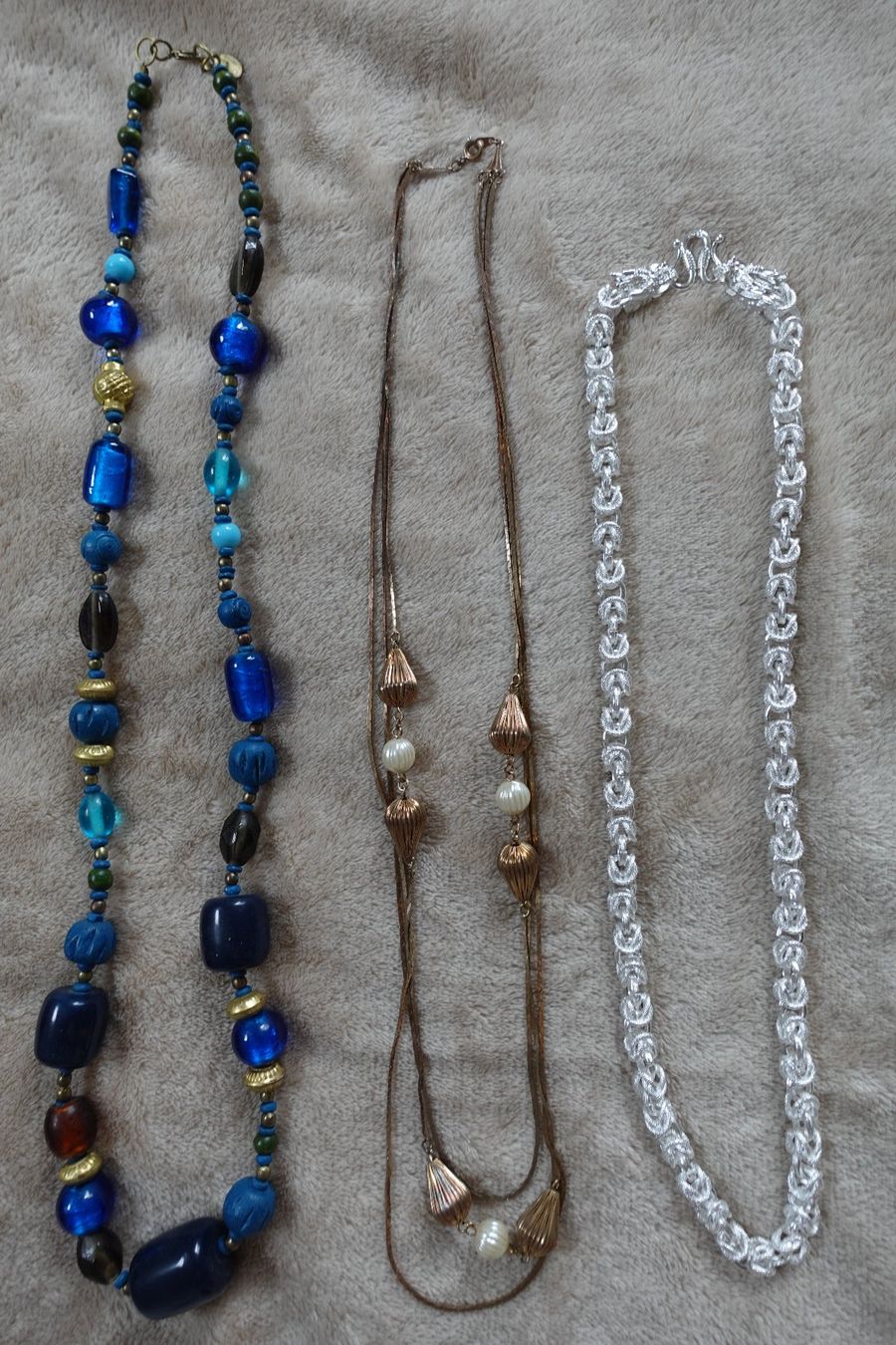 Autres bijoux: 1 schönes 21 teiliges Modeschmuck Set – D'occasion à rorschach par Babsi64 4