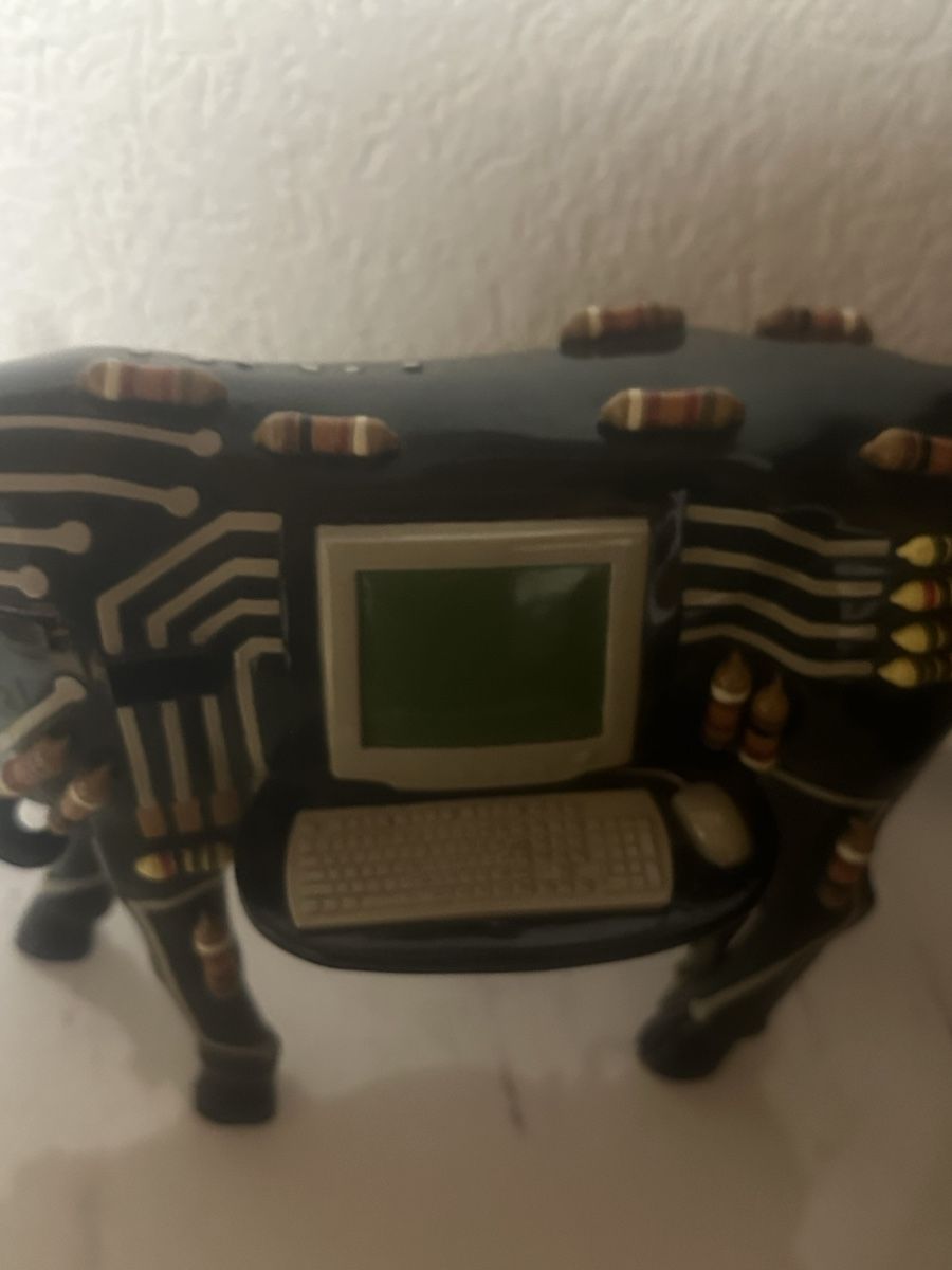 Statuette: Design Cow Parade Kuh Computer Edition – Usato da Deitingen venduto da Himhip 6