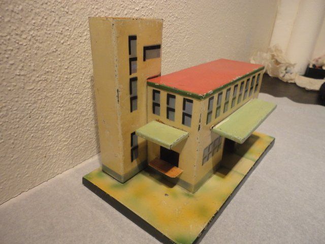Kibri Modellini di ferrovie: Kibri Bahnhof Art.-Nr. 52/510 – Usato da Wittenwil venduto da trixmartin 1
