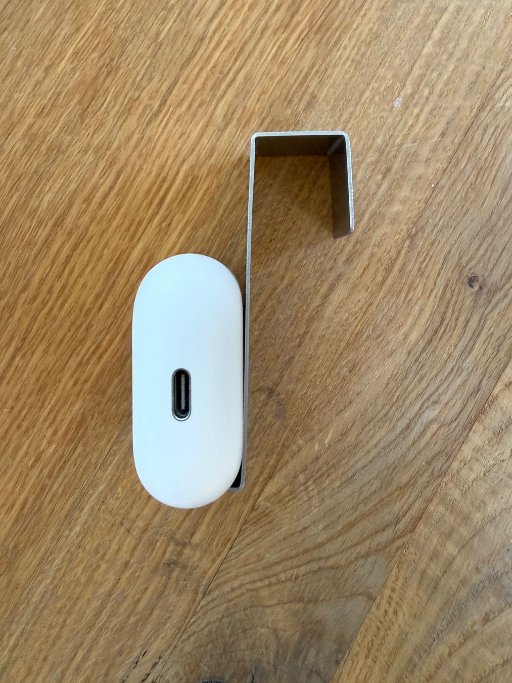 Apple Cuffie: APPLE AirPods 4 Charging Case – Usato da Lausanne venduto da Nine1982 8