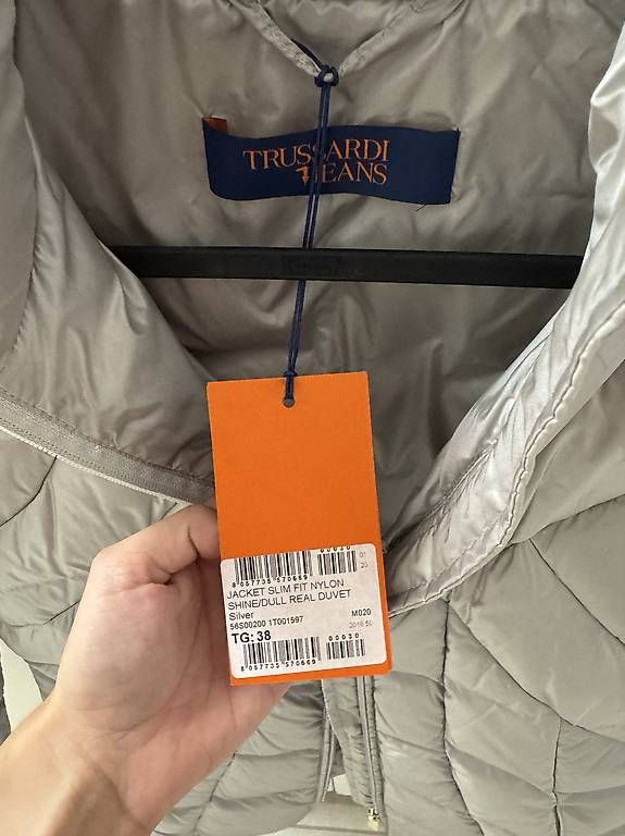 Jacken: Trussardi - Giacca Argento – Neu und originalverpackt aus Chiasso von D.erre 1