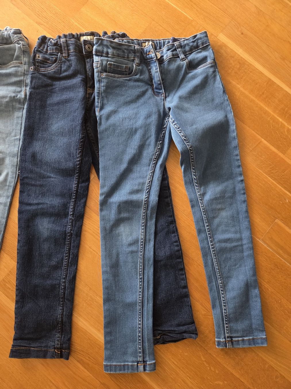 Hosen: Jeans Mädchen Gr 140 – Gebraucht aus Port von Darialina 2
