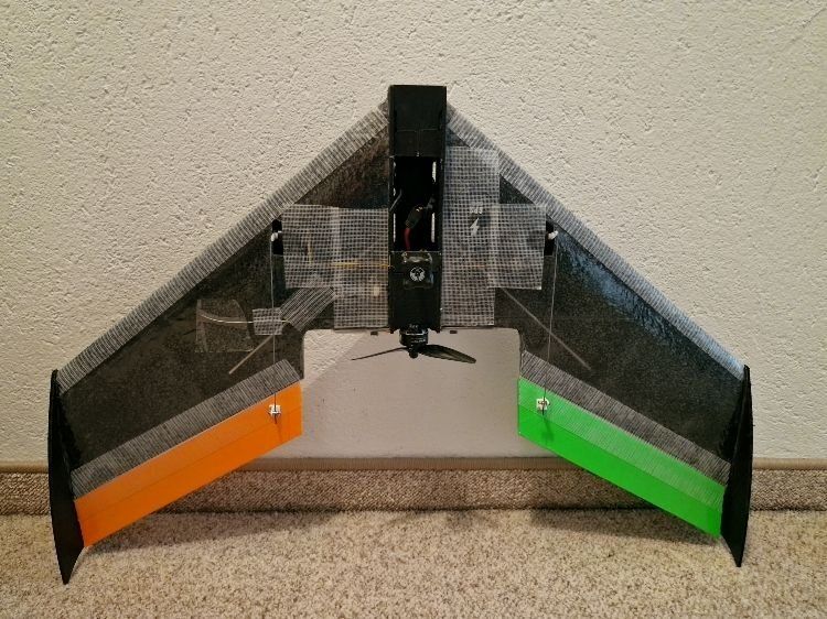 Modellismo RC: FPV Nurflügler Wing mit GPS und OSD – Usato da St. Gallen venduto da modellflug