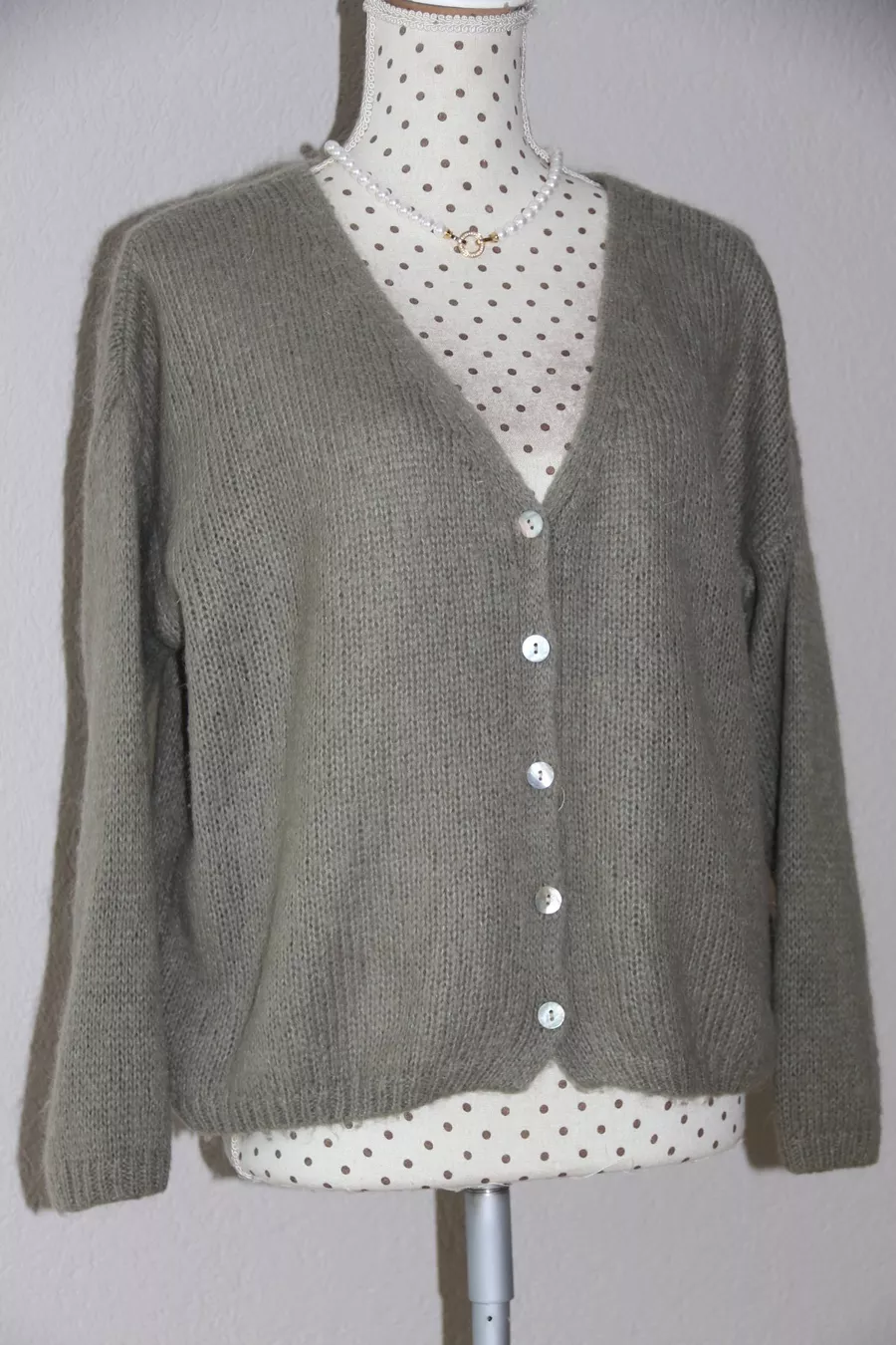 Jacken: Tolle Strickjacke Gr.M – Gebraucht aus Oberwil-Lieli von Svetlana28 6