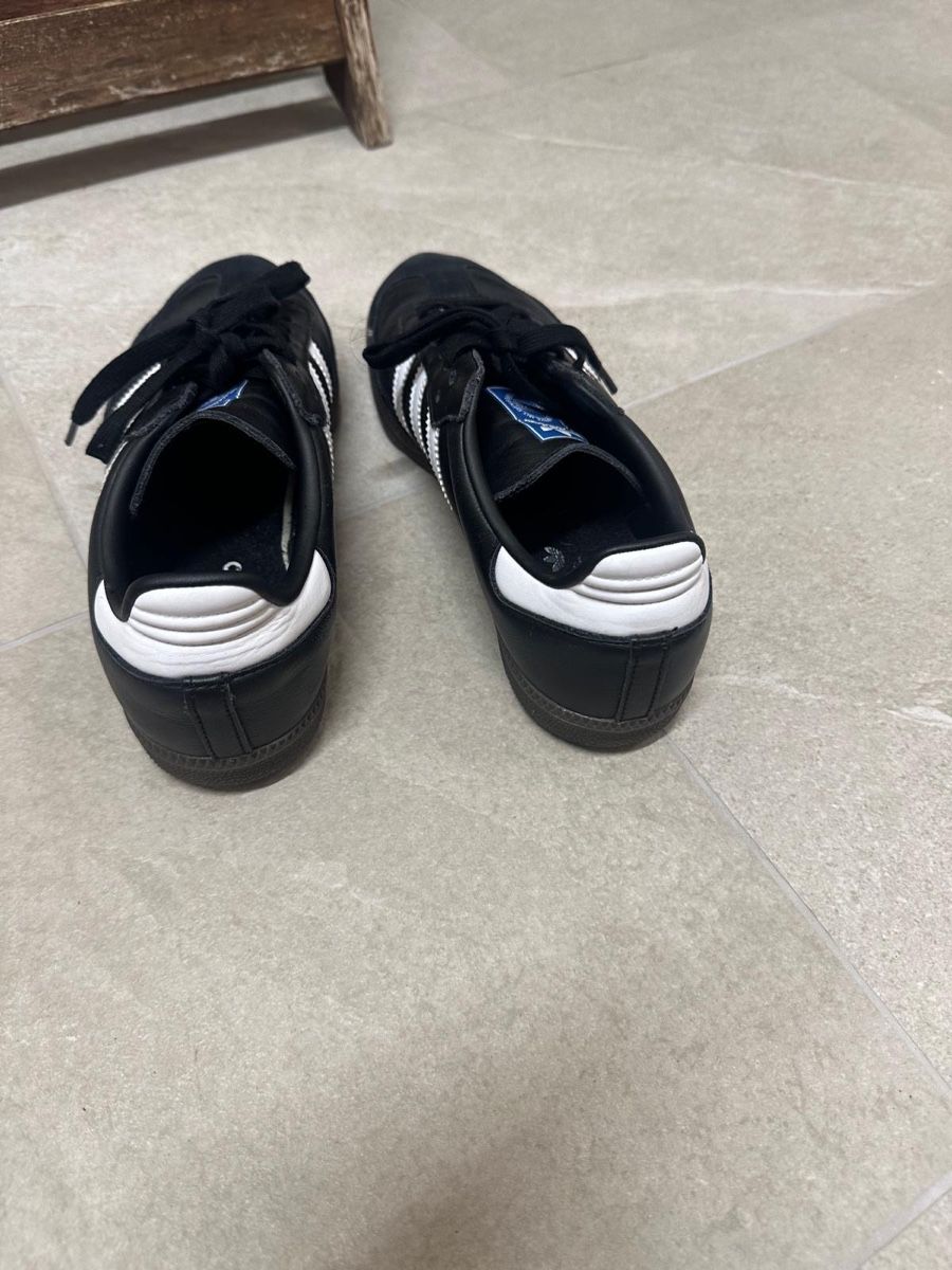 Scarpe da donna: Adidas Samba Black Size US 6 Good Condition – Usato da Rüschlikon venduto da bec_h6pp 1